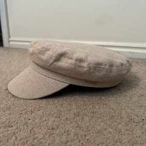 Gigi Pip Linen Newsboy Cap